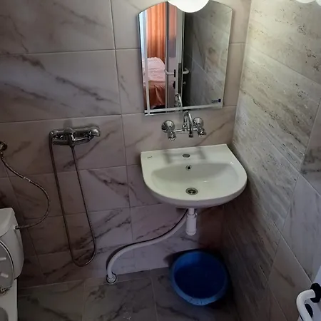 Guest house Eli 2*