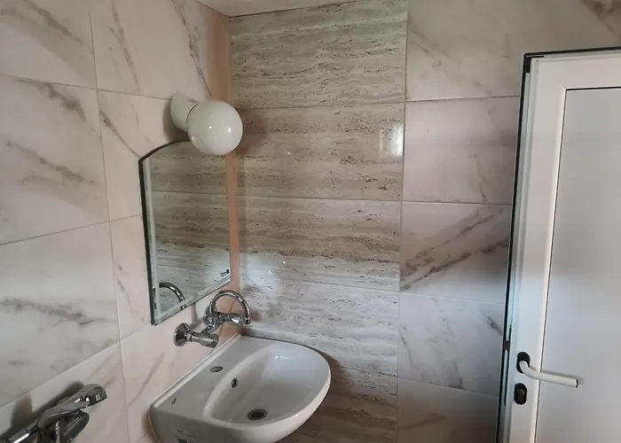 Eli Πανσιόν 2*