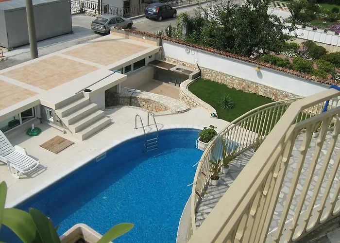 Eli Πανσιόν 2*